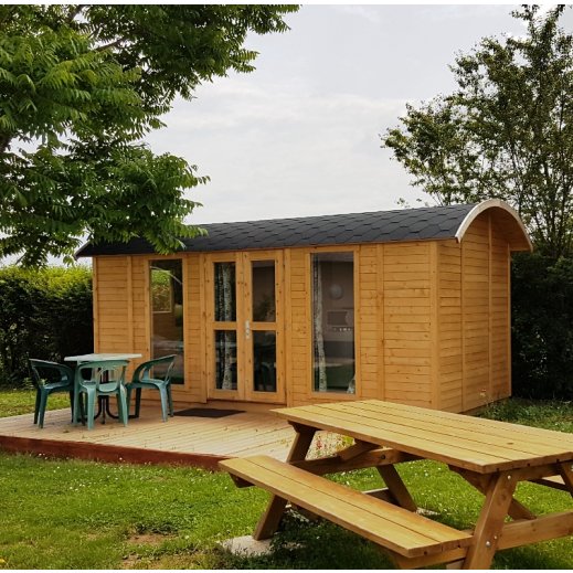 Bureau de jardin en bois moderne