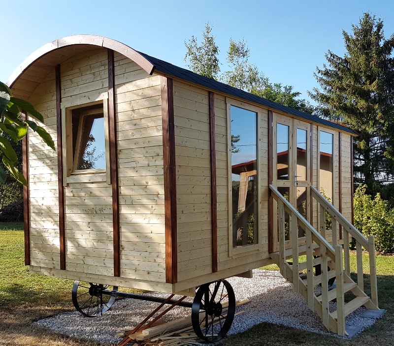 Roulotte Maison D Hotes Habitable Drole De Cabane