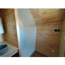 Salle de bain extrieure isole, avec lectricit