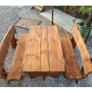 Table de jardin et bancs artisanaux